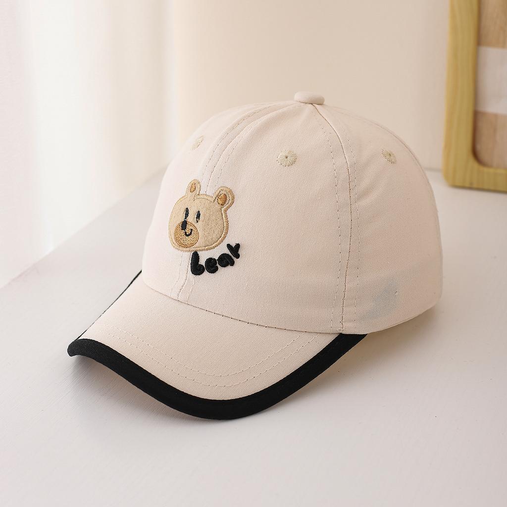 Child-sized Cute Bear Head and Bear Letter Embroidery Baseball Cap, Adjustable Back Strap, Suitable for Daily Wear. Photo
