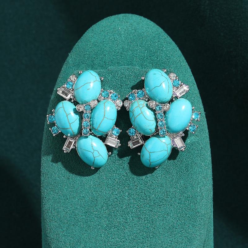 Yong Nuo Vintage Retro Jewelry: High-End, Colorfast Antique Earrings
