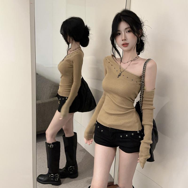 VAYLA Rivet Off Shoulder Sweaters For Women Sexy Pullovers Asymmetric Knitted Tops