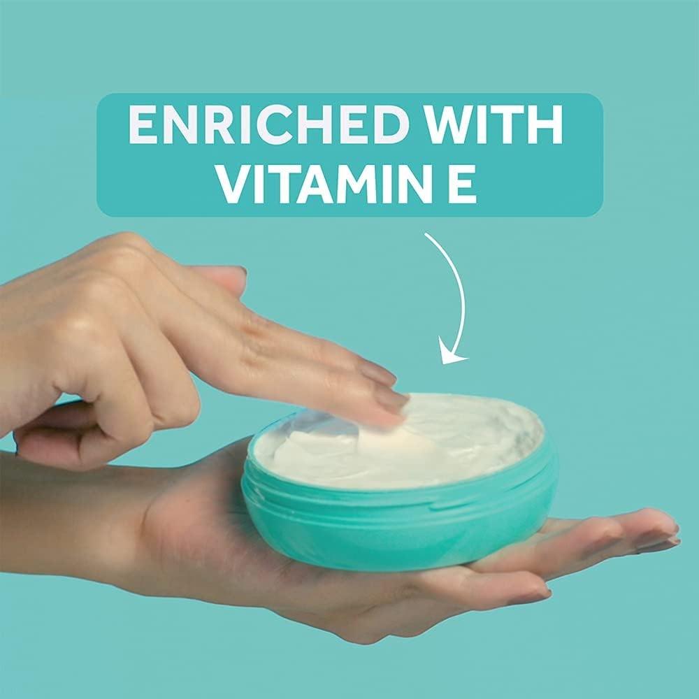 POND'S Light Moisturizer For Face & Body 250ml | Non-Oily Cream With SPF 15 & Vitamin E For Soft Glowing Skin Daily Use