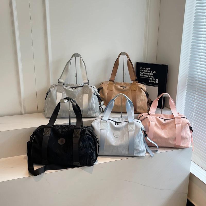 Geantă de călătorie de culoare uni, PU, cu fermoar de mare capacitate, versatilă, casual, geantă de umăr, moale și modernă, tip duffle de călătorie