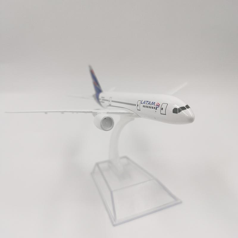 Jason Tutu 16Cm Latam Boeing 787 Aircraft Model Planel Airplane Diecast Metal Planes Collect Gifts