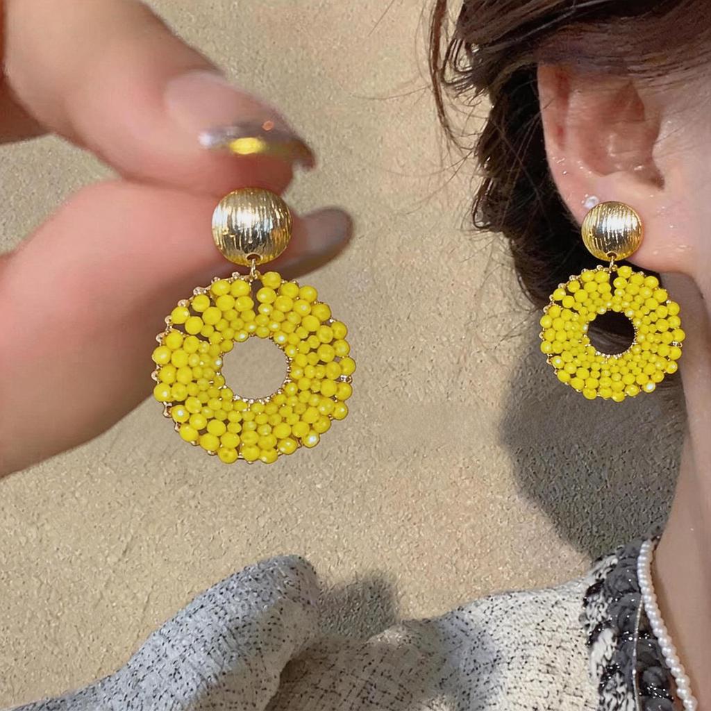 Silver Needle Crystal Round Stud Earrings: Fashionable Sweet and Fresh Light Luxury Dopamine Ear Jewelry.