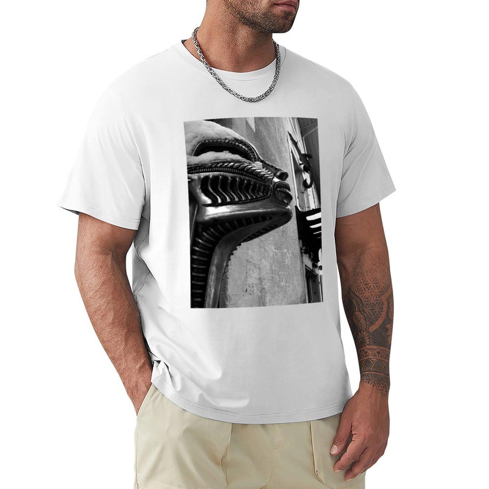 H R Giger Museumsstatue Gruyres Schweiz Tshirt Gym Wear Breathable Short Sleeve Tee S