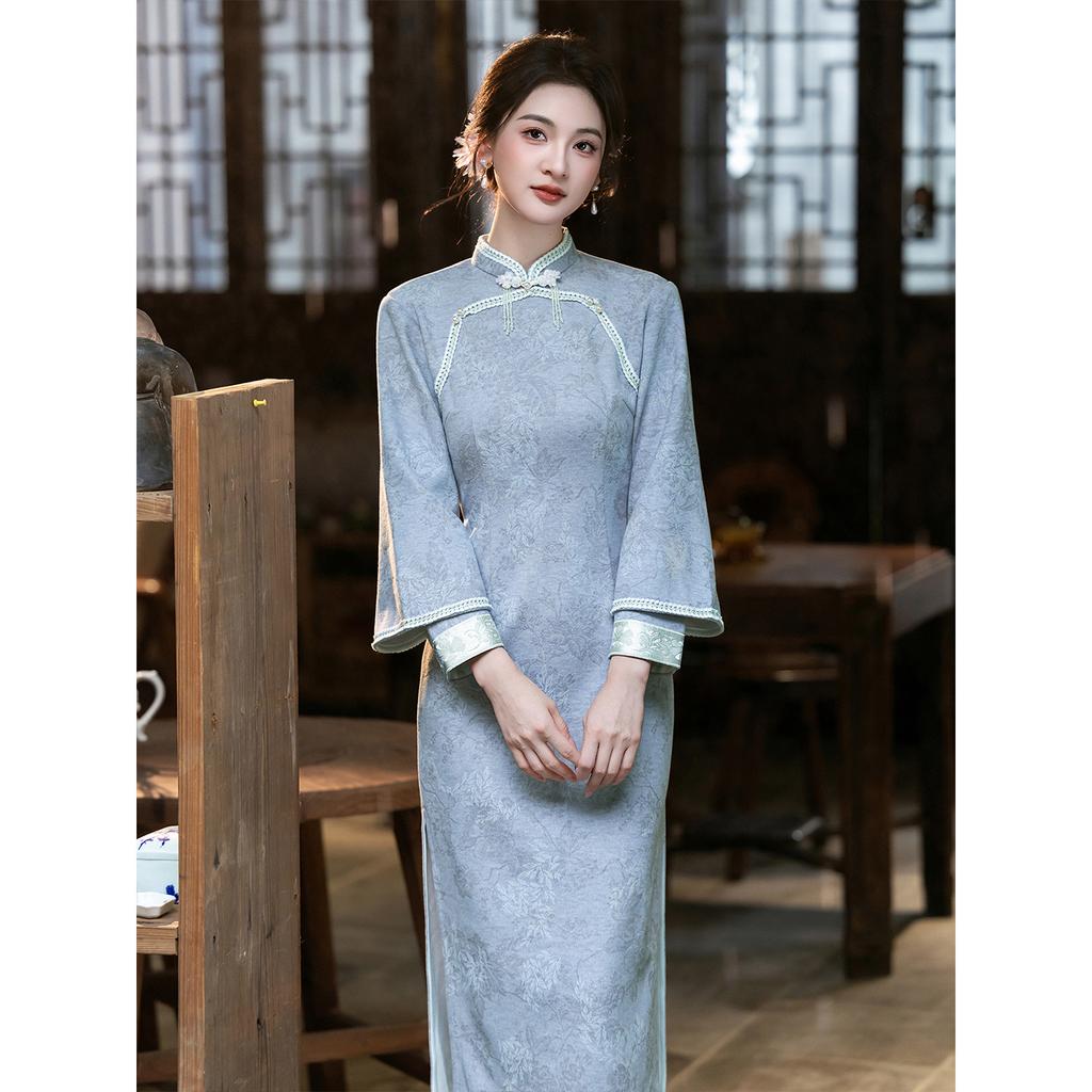 Small cheongsam 1011 new women's new Chinese-style improved dress blue suede high-end atmosphere autumn and winter