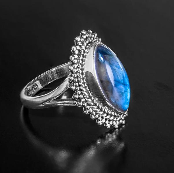 

Natural Labradorite Gemstone silver Ring Handmade Ring 925 sterling silver Ring 6 срібний