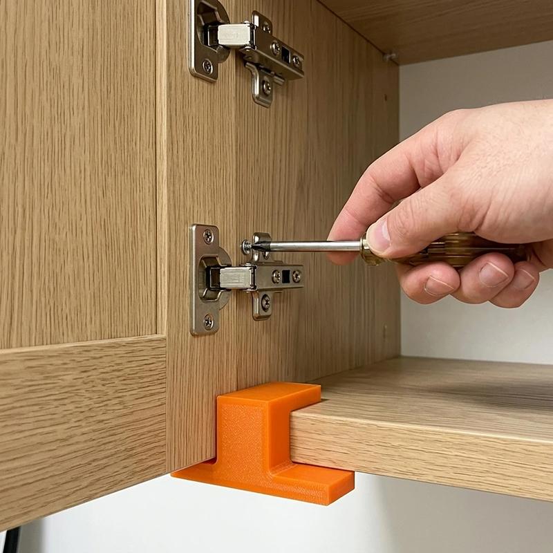 1Pc Cabinet Door Installation Locator Tool For 18mm Panels, Wardrobe Door Mounting Auxiliary Jig, Furniture Hinge Positioning