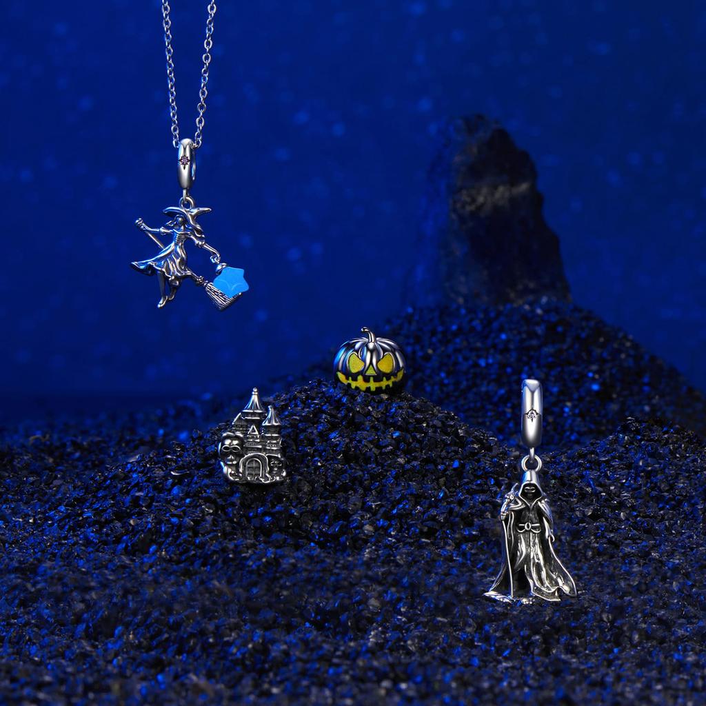 Witch on a broomstick with a glow-in-the-dark star silver pendant, 925 silver beads