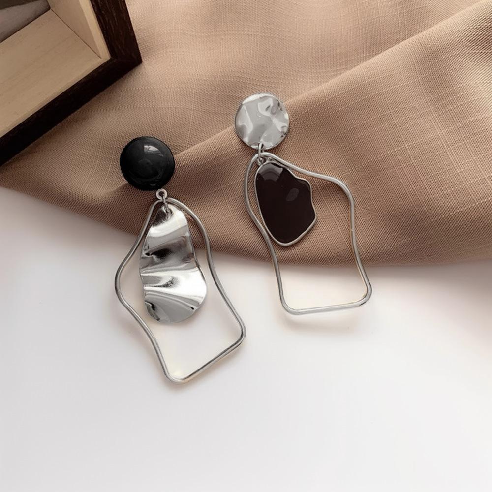 Vintage Geometry Irregular Eardrop Personality Asymmetry Dripping Oil Earrings for Women Fashion Daily Commuting Jewelry Gifts