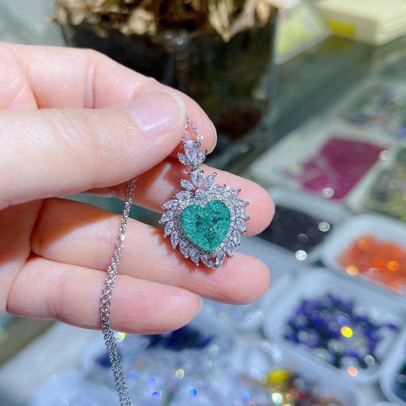 Meier High-quality zircon crystal copper inlaid heavy industry necklace source stylish exaggerated luxury pendant