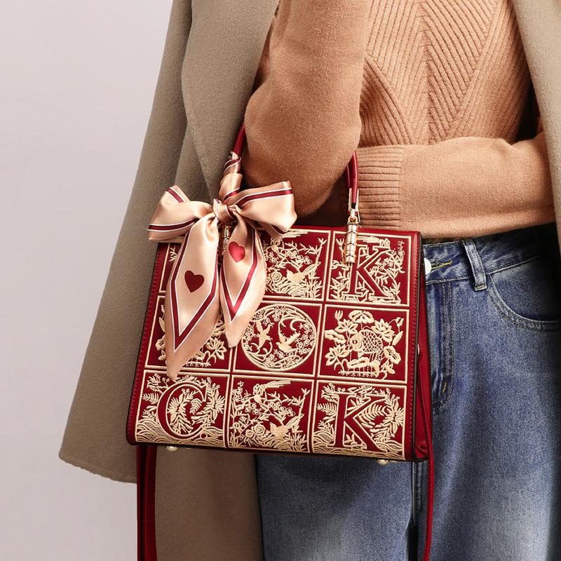 Bag Women'S Bag Messenger Bag Leather New Chinese High-End Bridal Wedding Bag Portable Mother Bag