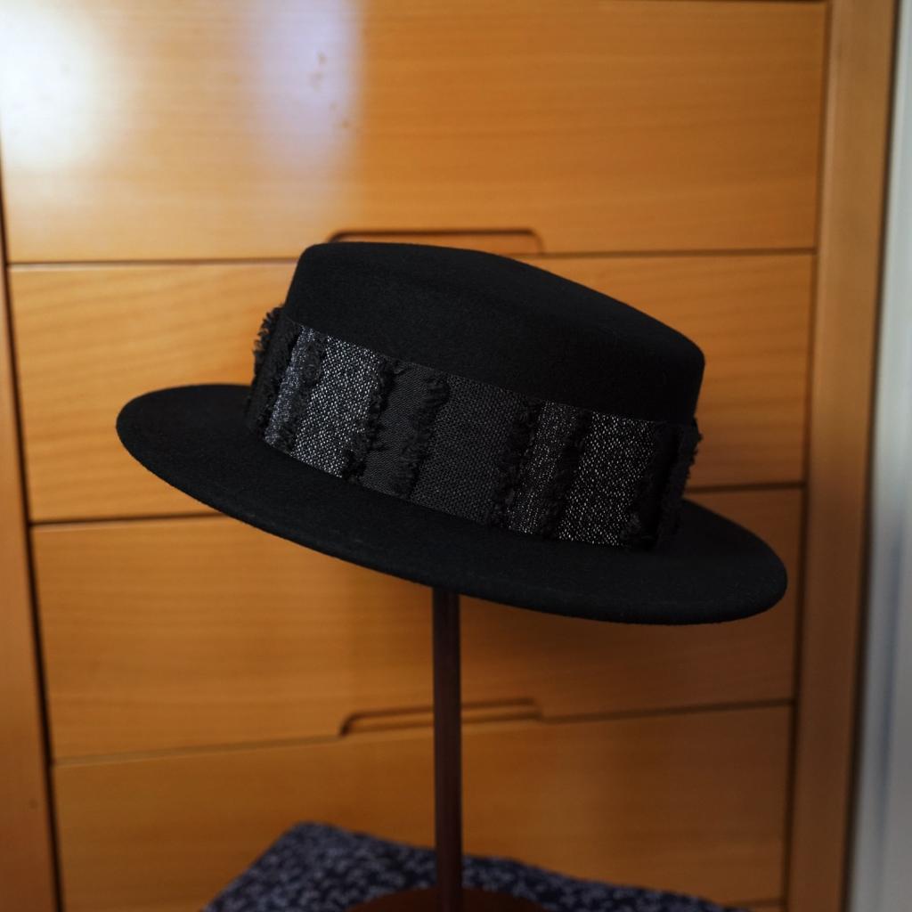 French Small Fragrance Black White With Short Brim Wool Flat Top Top Top Hat For Men And Women Autumn And Winter Retro British Versatile Felt Hat