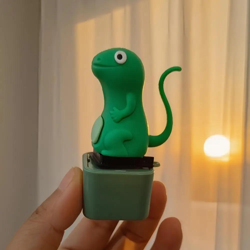Lizard Sound Button Keychain Toy, Decompression Voice Pendant with Type-C Charging, Fun Desk Decoration Stress Reliever
