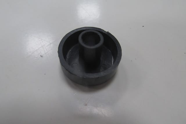 Radio Button for Mercedes E-Class W124 1985-1993 Oem A0038205586P1