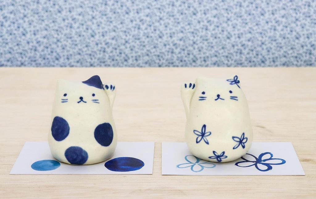 Craftsman House Dyed Cat Made in Japan Maneki-neko (Round)