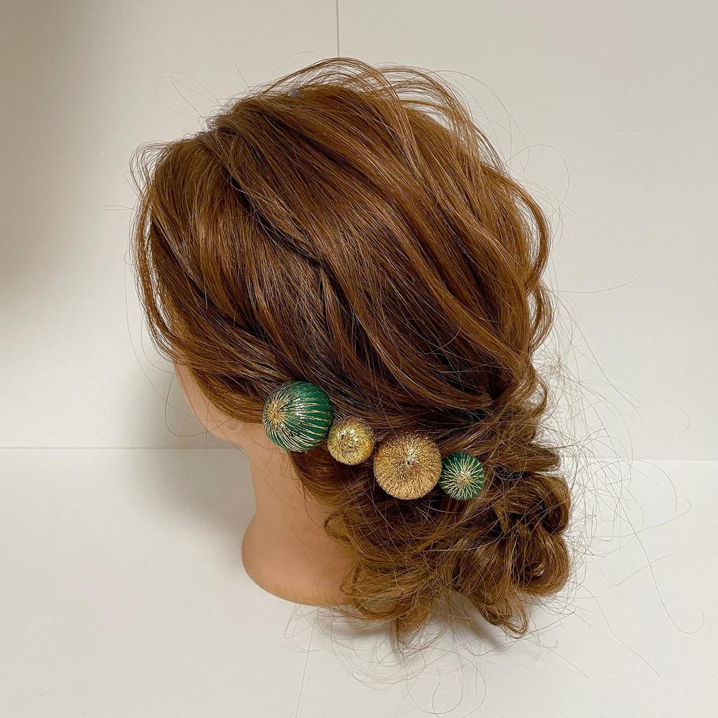 Japanese-style hair ornament, green and gold, ball-shaped hairpin, gold leaf, mizuhiki (decorative cord), suitable for Coming-of-Age Day, graduation,