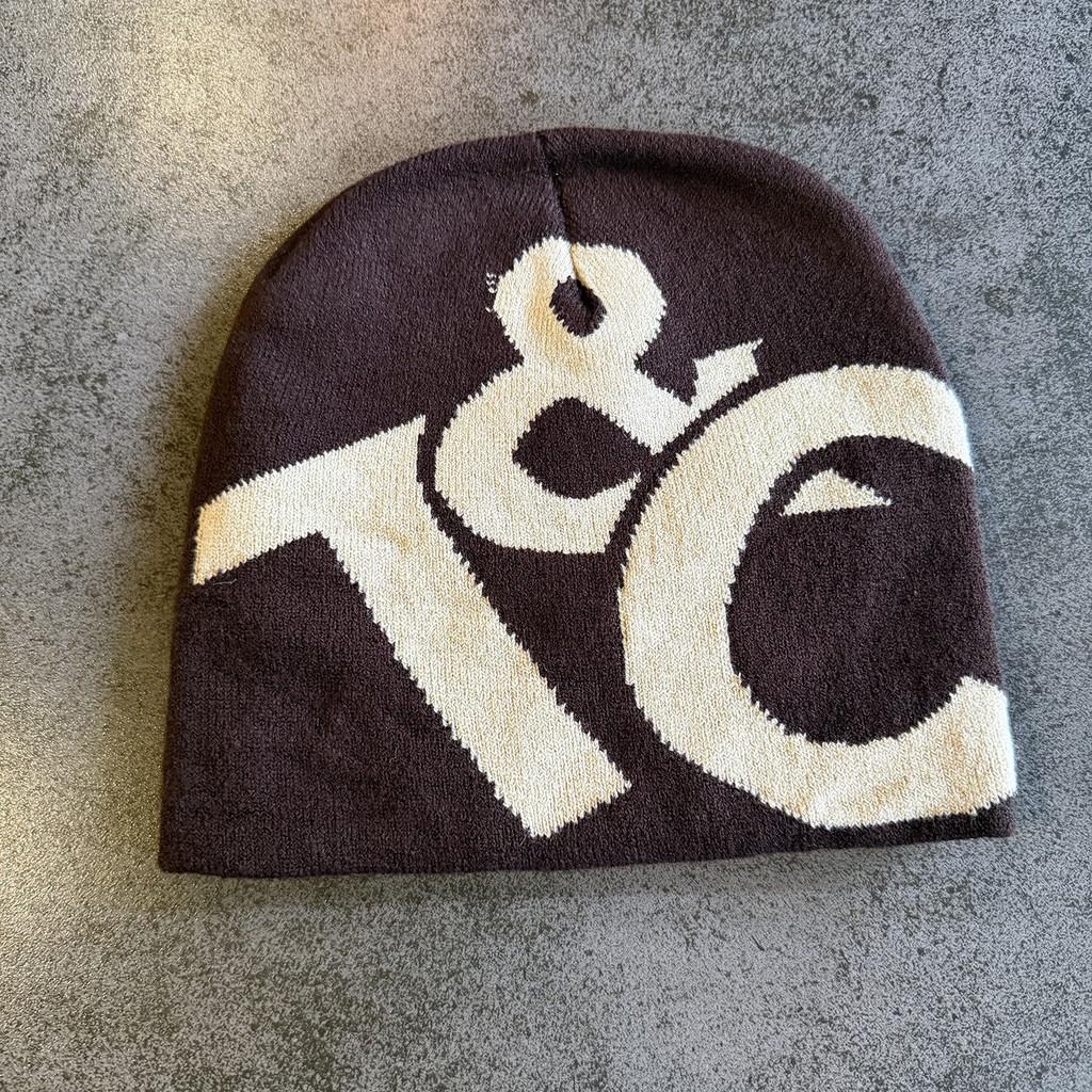 Teenage Hip Hop Letter Beanie With Warm Acrylic Knit For Winter Fashion коричневый