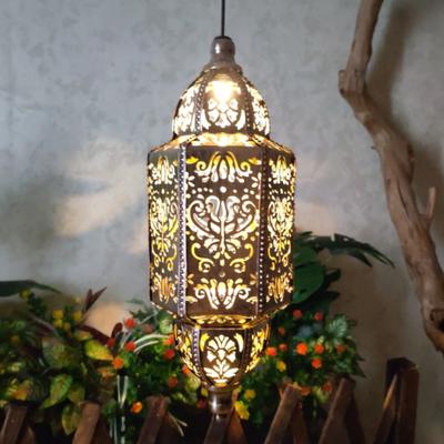 Solar Powered Solar Lantern Lithium Battery Waterproof Moroccan Lantern With Hook Iron Art Garden Lamp Wedding Decoration