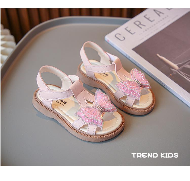 Girls' 2026 Summer Open-Toe Princess Sandals: Soft Sole, Stylish Beach Shoes