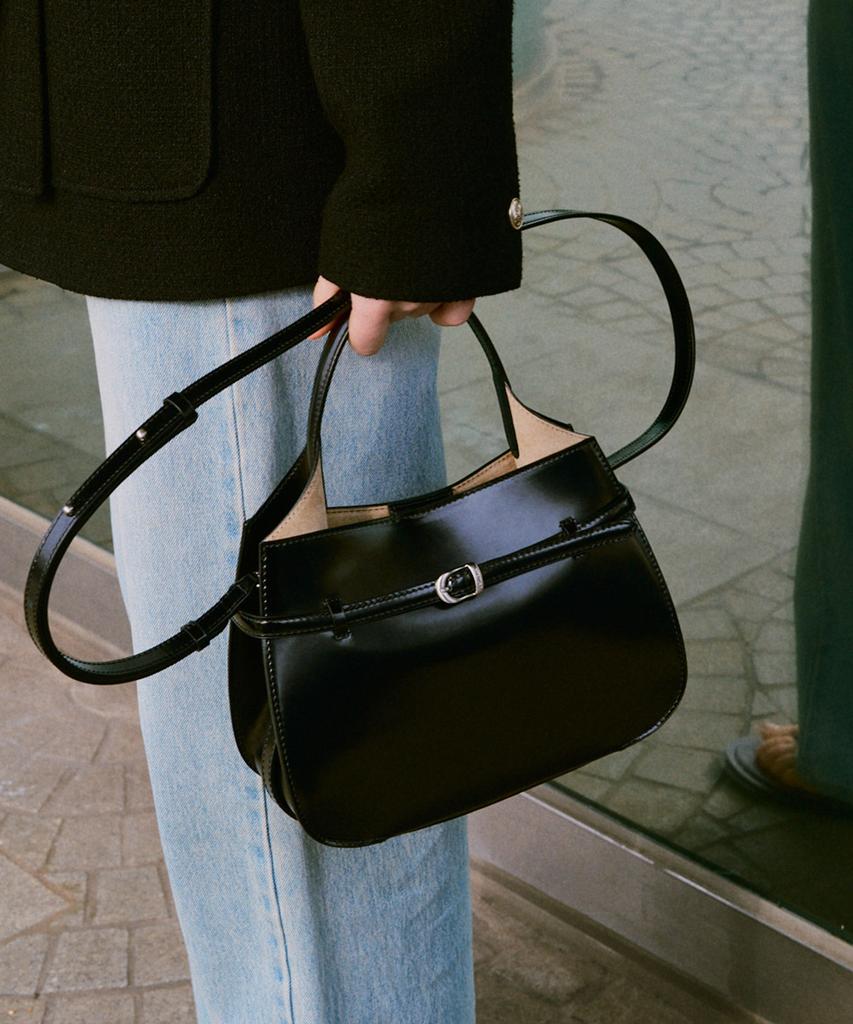 Ostkaka Linea Tote Black