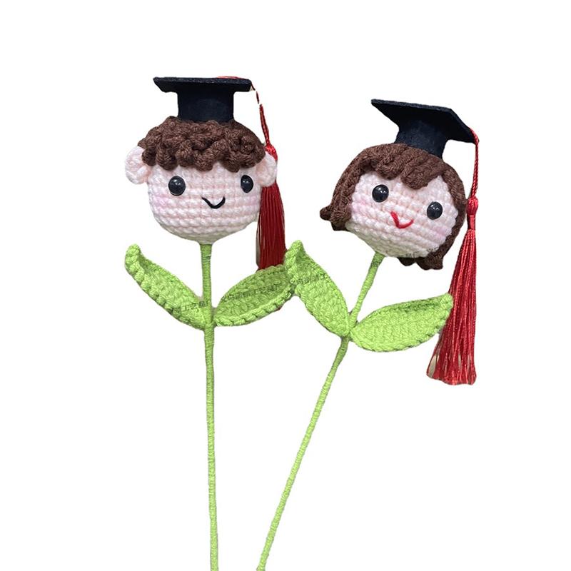 Künstliche gehäkelte Abschlusspuppe, handgefertigt, für Zuhause, Party, Geschenk, Dekorationen, Fotografie-Requisiten