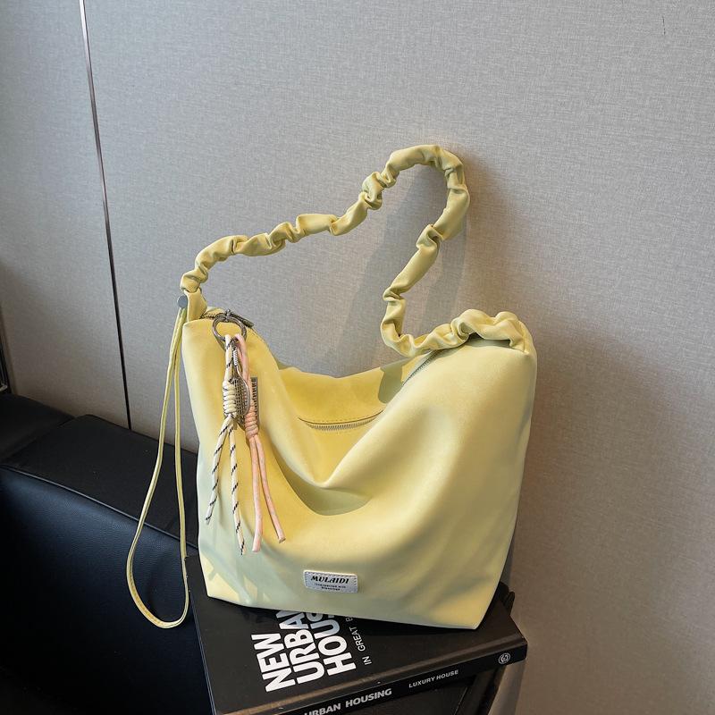 Casual large-capacity bag women's new relaxed commuter shoulder messenger bag college student tote bag