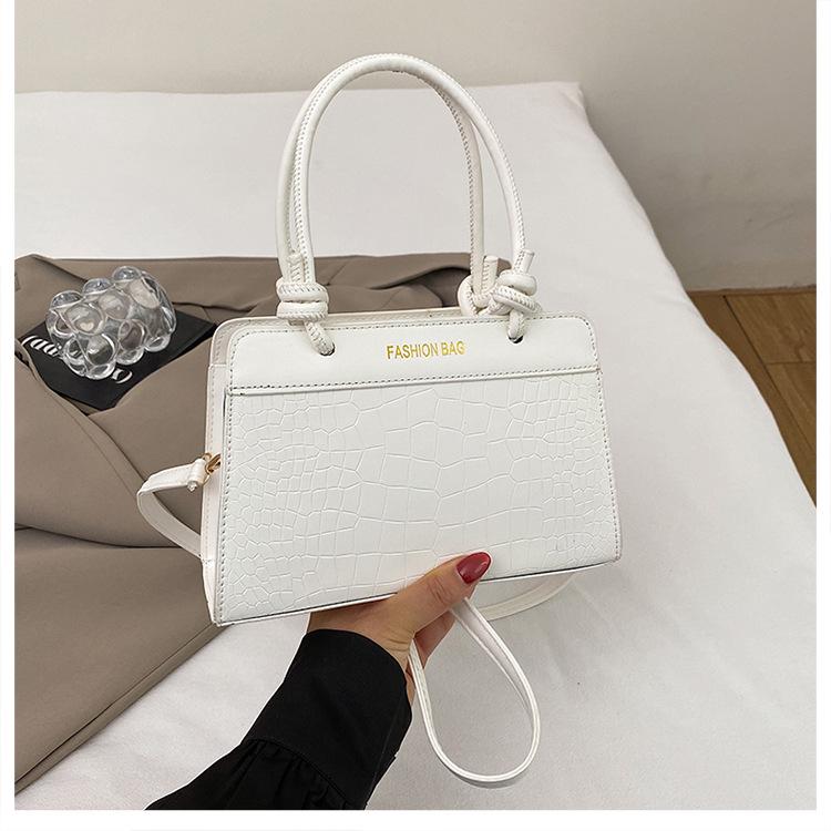 

Повседневная женская сумочка 2025 новая модная качественная комбинированная нишевый дизайн с крокодиловым узором сумка-мессенджер белый