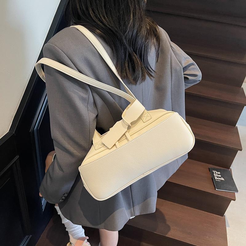 New Versatile Women's Bag Large Capacity Handbag Commuter Shoulder Bag