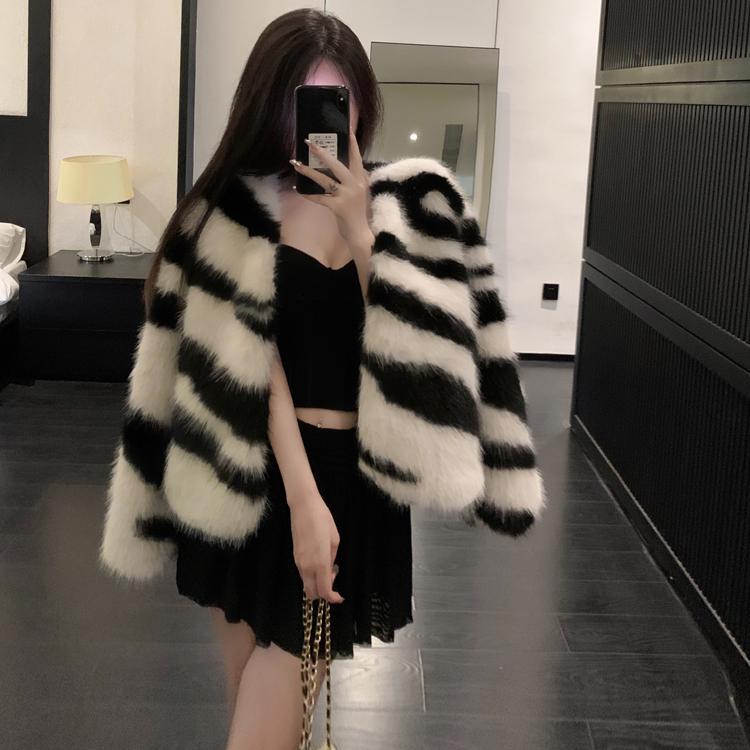 Manteau en fausse fourrure de renard rayé zèbre pour femme, automne hiver, veste en fourrure à col rabattu, vêtements d'extérieur