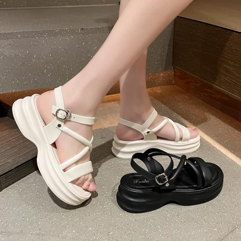 Casual Thi Sandals for Women Beachwear Summer Versatile Faionable Flat Heel PVC Material round Toe