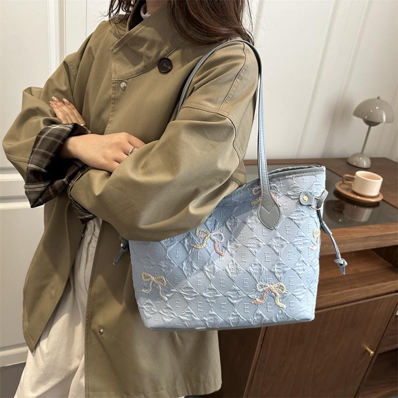 Student Class Cloth Bag Bag Women's 2025 New Shoulder Underarm Bag Striped Large Capacity Commuter Casual Tote Bag