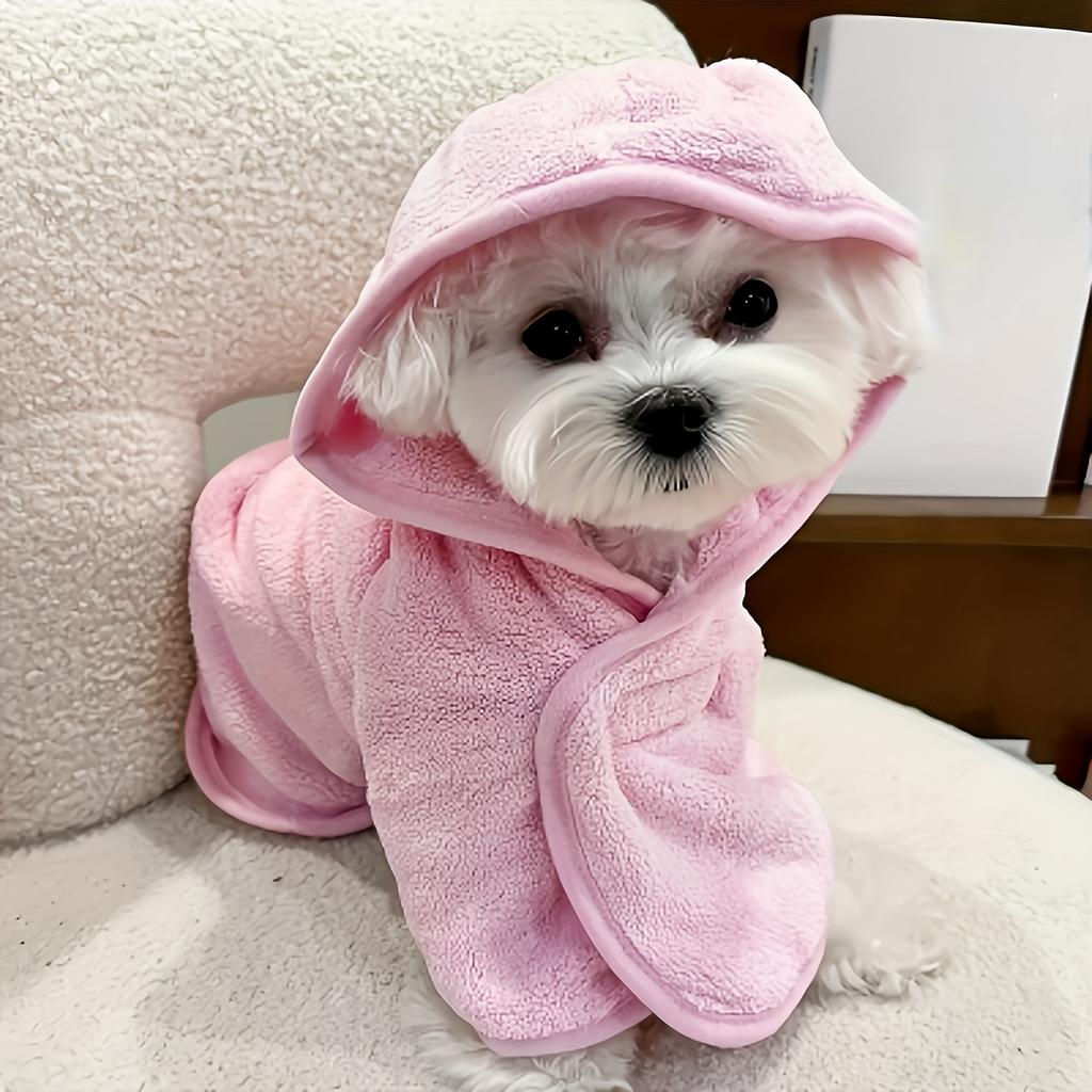 Super absorbent pet bathrobe, quick-dry and soft. All-season use for small dogs and cats with secure closure