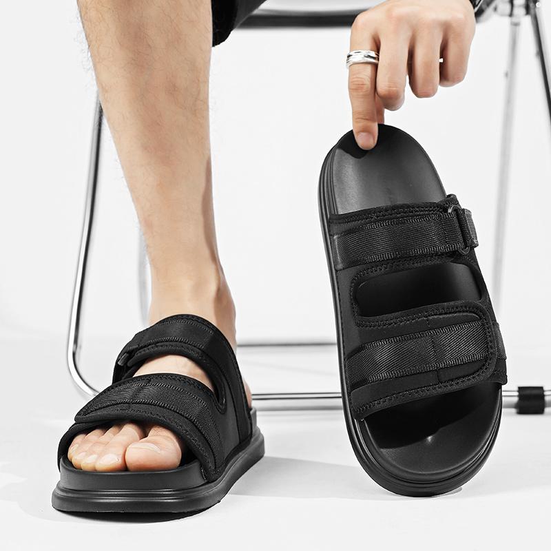 Lightweight Soft Sole Beach Slippers New Casual Slide Mens Shoes Fashion Men's Slippers Leather Summer Outside Slip on Footwear