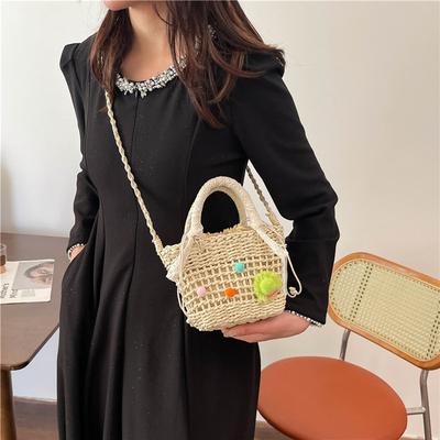 Factory Direct Sales Hand-woven Beach Bag 2025 New Trendy Fashion Messenger Bag Women Ins Travel Straw Bag Women