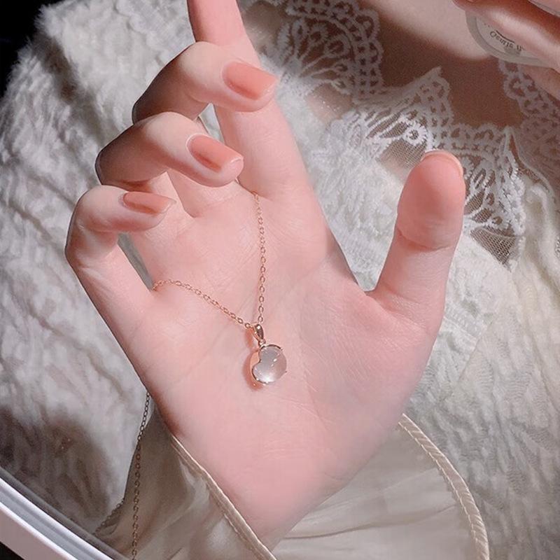 Cherry blossom powder crystal necklace peach blossom pendant chain women's niche design simple fashion temperament collarbone