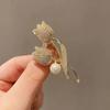 Elegant Retro Tulip Pearl Tassel Brooch for Women – High-End Qipao & Jacket Accessory