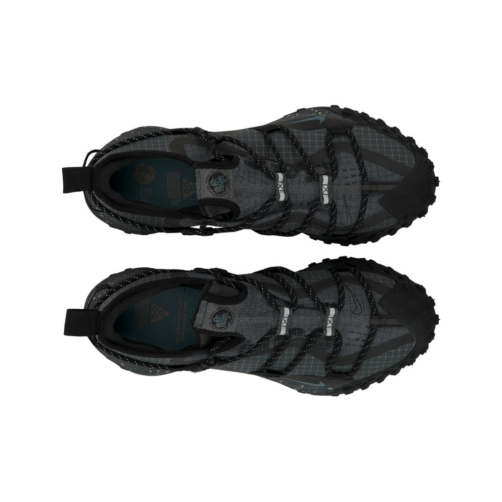 Nike ACG Mountain Fly Low GORE-TEX Μαύρο Σκούρο Γκρι Unisex Αθλητικά Παπούτσια Καπνισμένο Μπλε Λυκόγκριζο Πικάντικο Κόκκινο IB7328-002