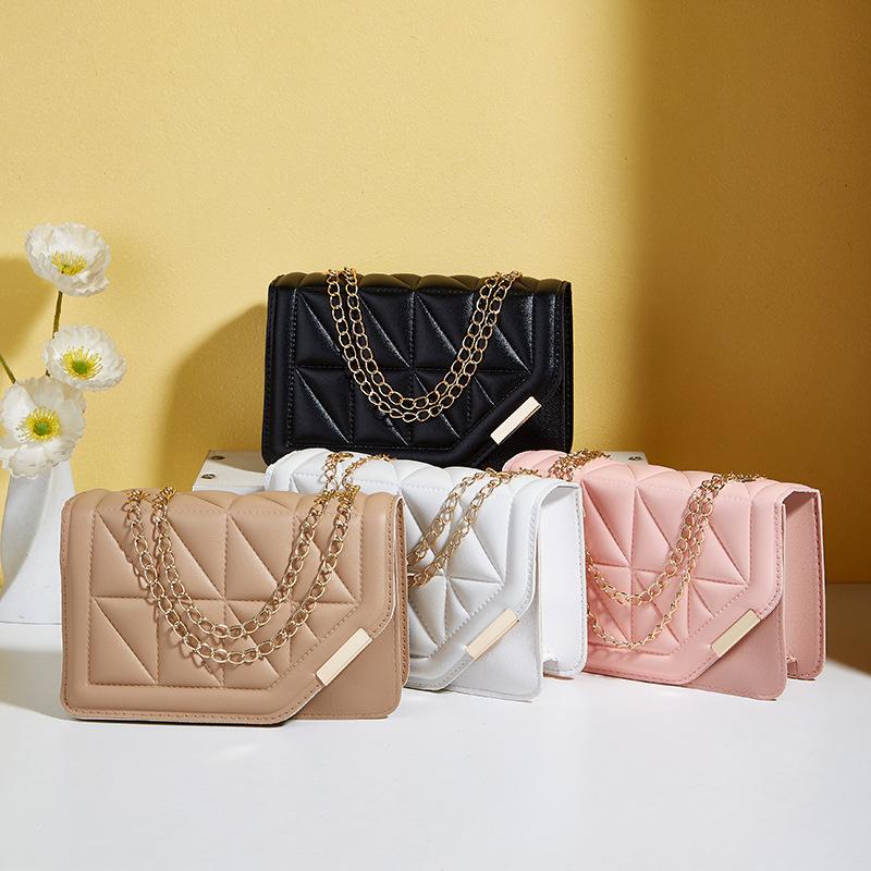 Classic Women Black Quilted Shoulder Bag, Stylish Chain Strap Crossbody Purse, Versatile for Elegant Casual Formal Occasions