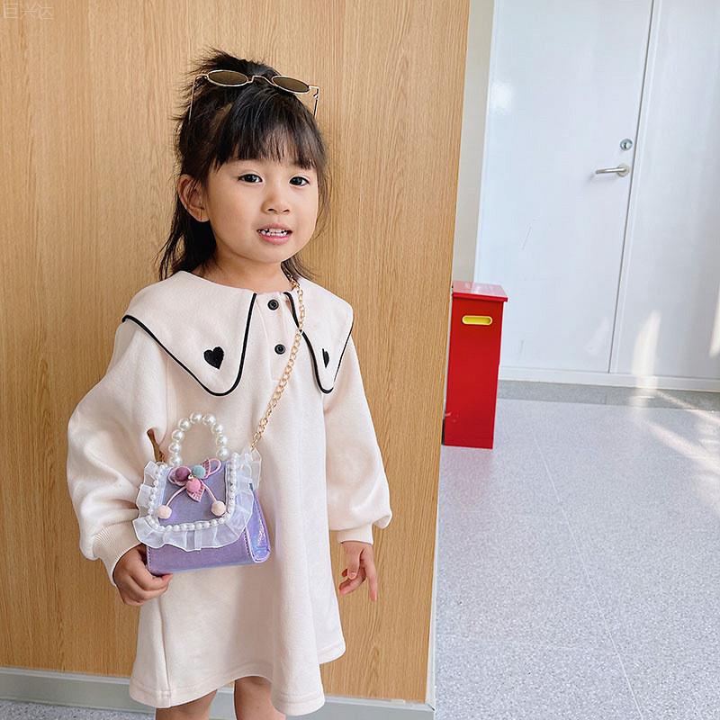 Trendy Mini Pu Crossbody Bag For Kids Featuring Stylish Bow And Pearl Design