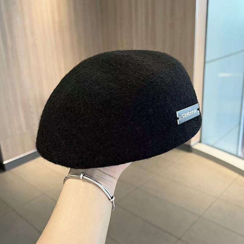 Women's British Style Woolen Newsboy Cap - Versatile Two-Wear Beret for Spring and Autumn, Large Fit, Enhances Small Face Appearance