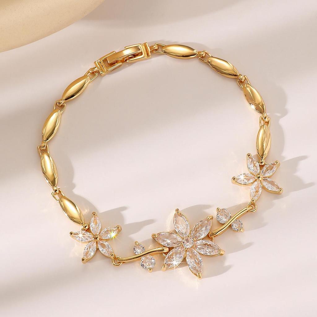 Bracelet Feuille Plaqué Or avec Incrustations de Zircon Hachuré et de Diamant