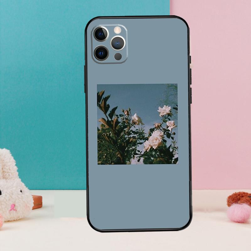 Aesthetics Flower Phone Case For iPhone 17 Air 16 15 13 12 11 14 Pro Max 12 13 mini 15 16 Plus 16e Cover Coque