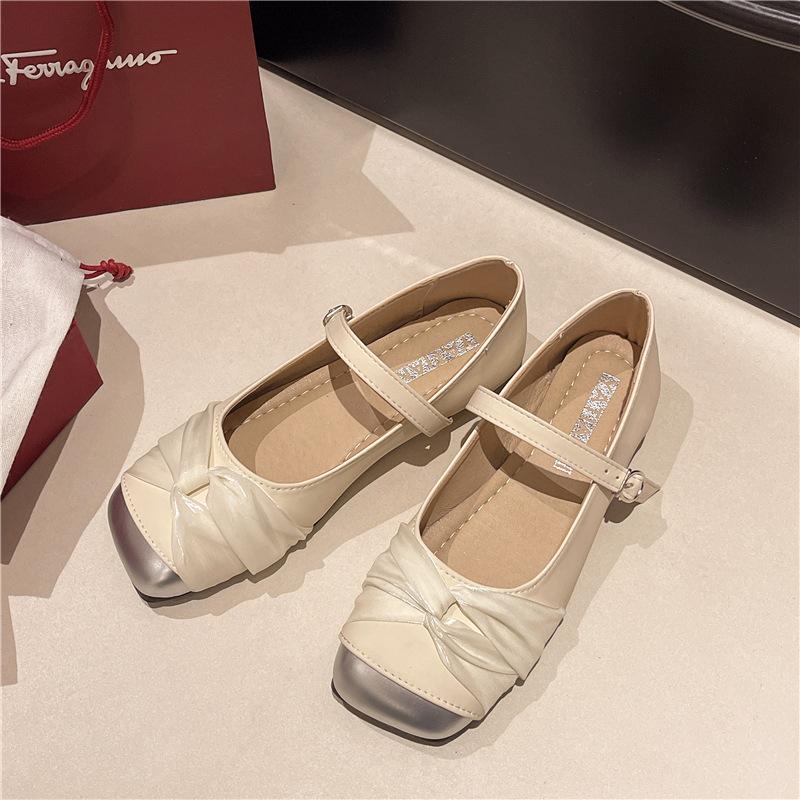 

Туфли женские Мэри Джейн с квадратной головкой, лето 2025, новые с юбкой, на плоской подошве, сказочные, легкие, кожаные, одинарные туфли 35 бежевый