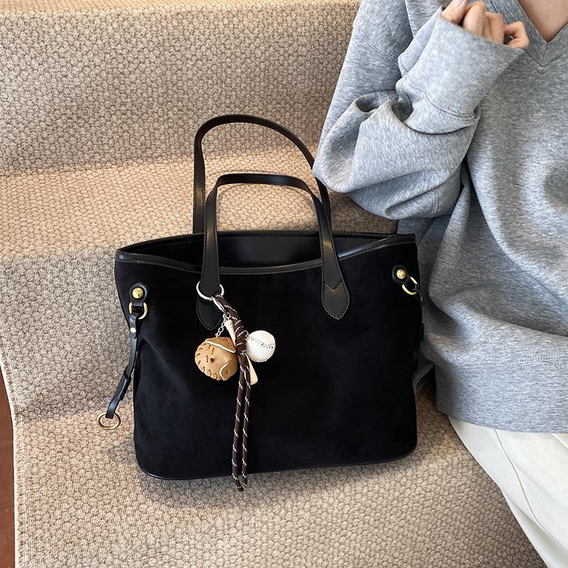 Bag women's large capacity 2025 new trendy high-end portable shoulder big bag, college students commuting tote bag in class