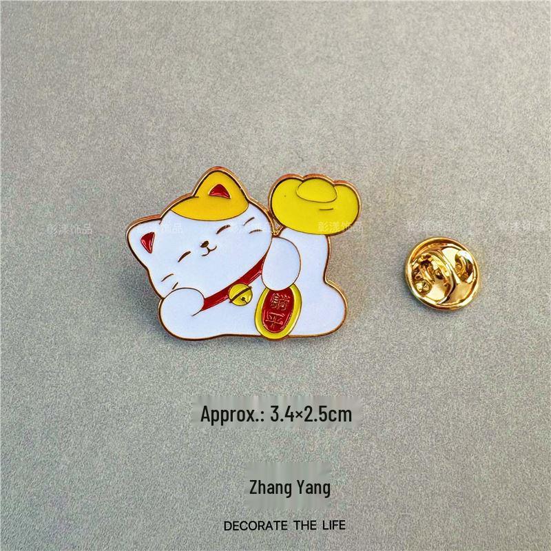 Charming Cartoon Lucky Cat Metal Brooch Pin - Versatile Accessory for Clothing and Bags