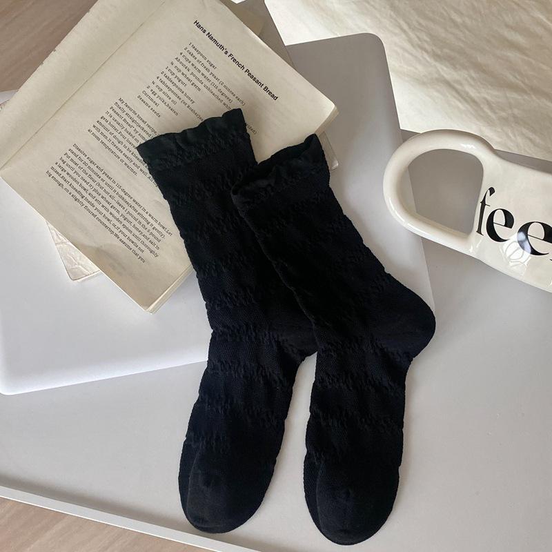 

Женские весенние тонкие однотонные сетчатые бесшовные гофрированные универсальные хлопковые носки средней длины 1 pair чёрный