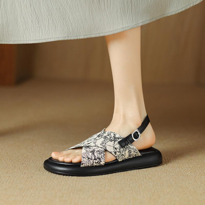 Summer Women's Platform Sandals Non-slip Rubber Soft Sole Size Round Head Women's Shoes New Casual Beach Sandals Women