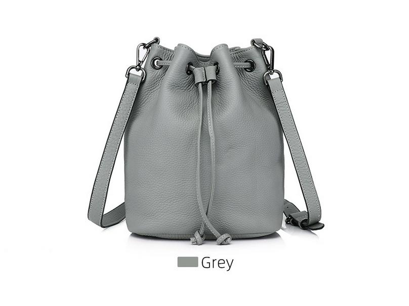 2024 Autumn-Winter Women's Fashion Drawstring Bucket Bag - Retro Single Shoulder Crossbody Commute Bag