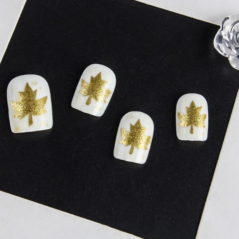 Autumn Shimmers Press on Nail 24 Pieces Maple Leaf Glitters Design ABS Material Easy Application Fake Nail Daily Wear