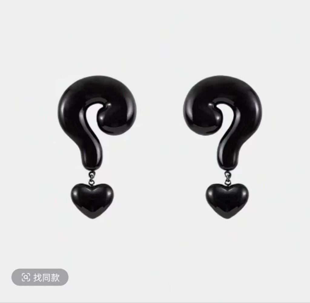 

И Современные Художественные Красные Акриловые Серьги с Отличительными Дизайнами в Форме Сердца и U для Девочек чёрный